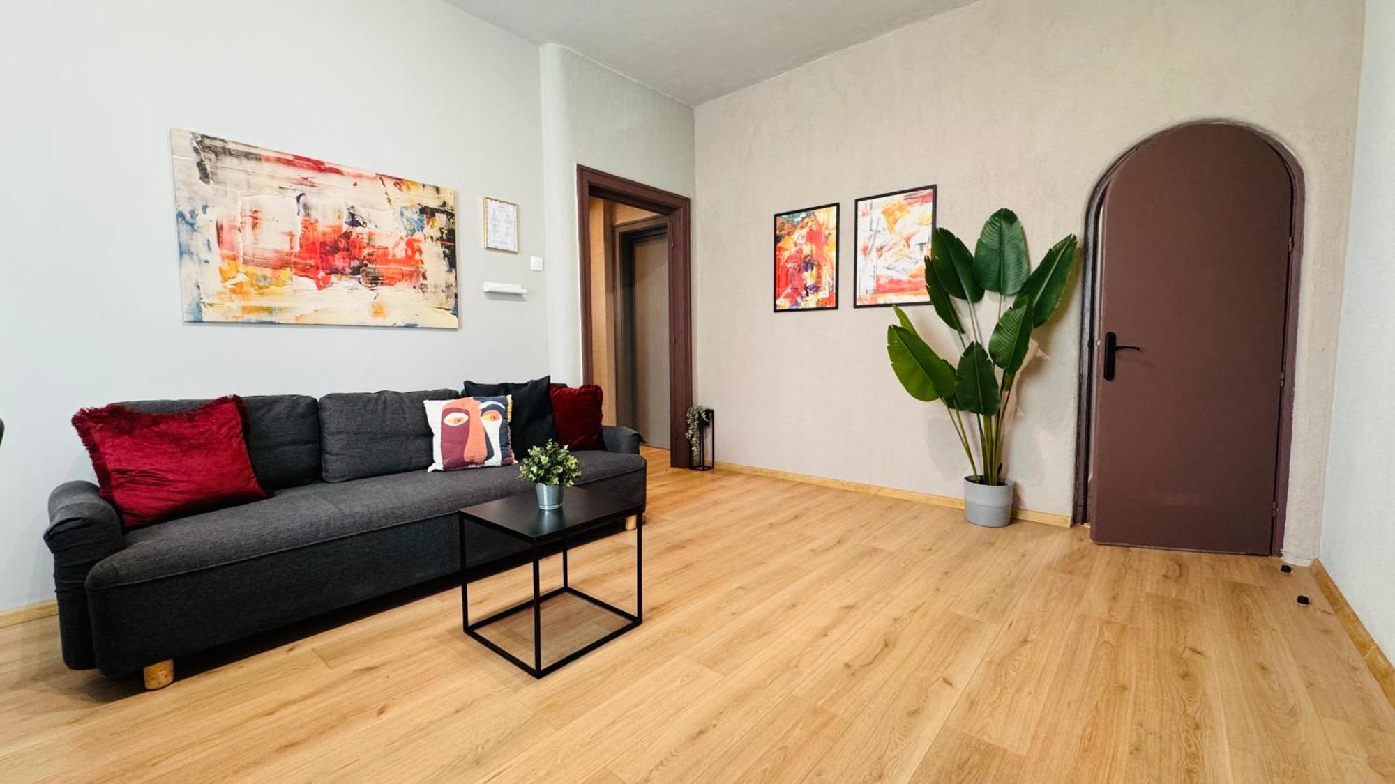 Ideal Home - Spacious & Modern Accommodation Near Unirii Square Bukarest Zimmer foto