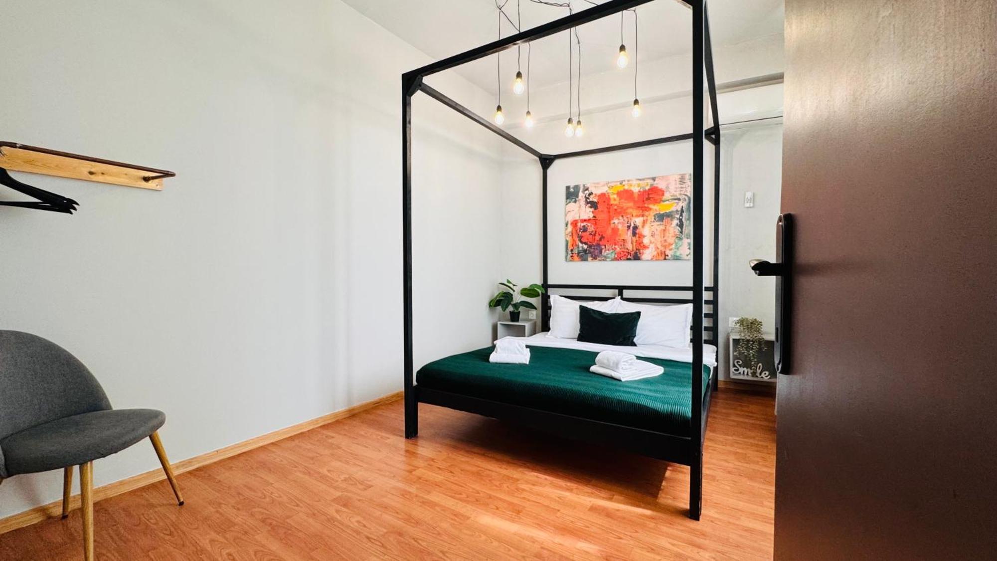 Ideal Home - Spacious & Modern Accommodation Near Unirii Square Bukarest Zimmer foto