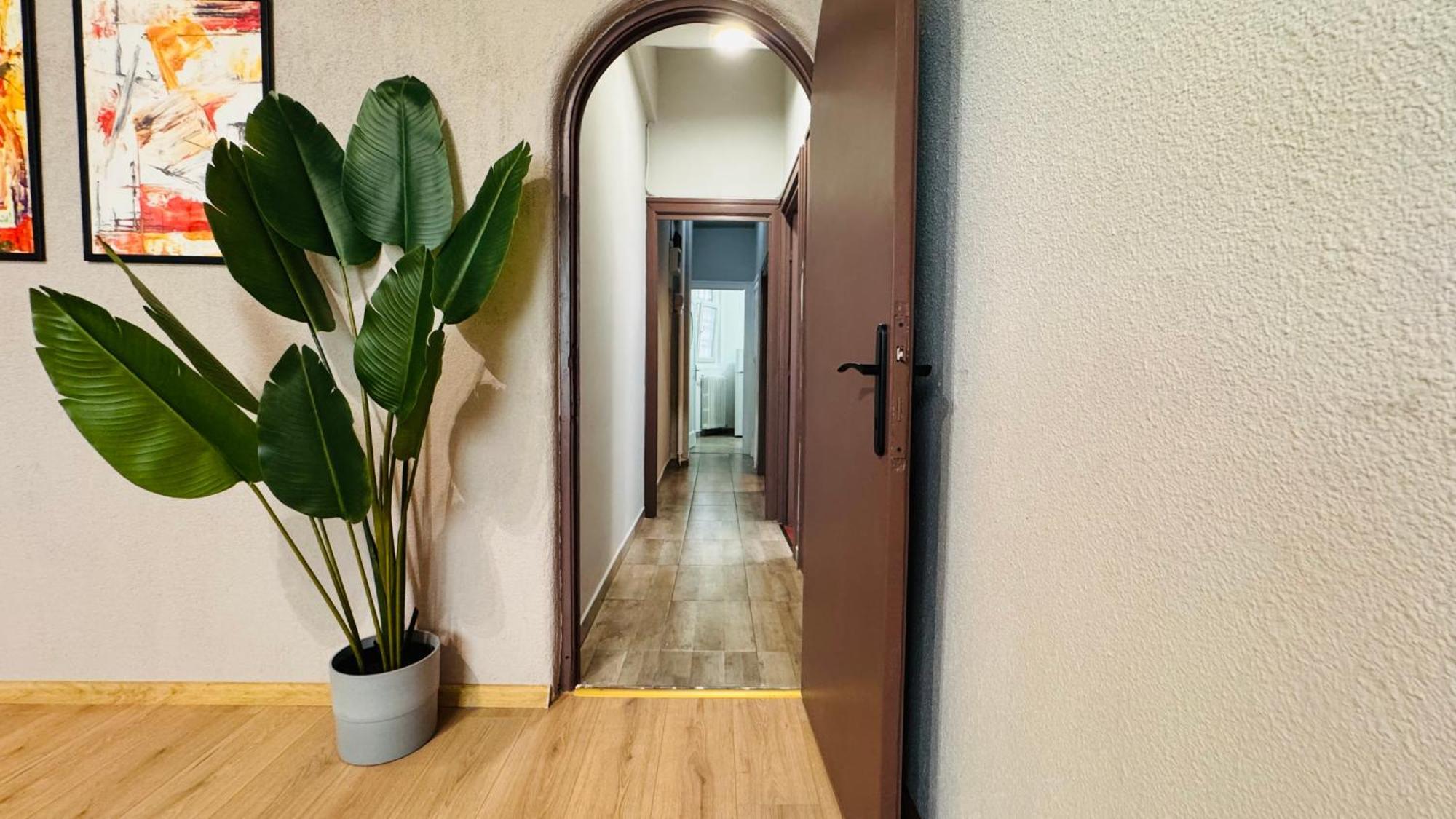 Ideal Home - Spacious & Modern Accommodation Near Unirii Square Bukarest Zimmer foto