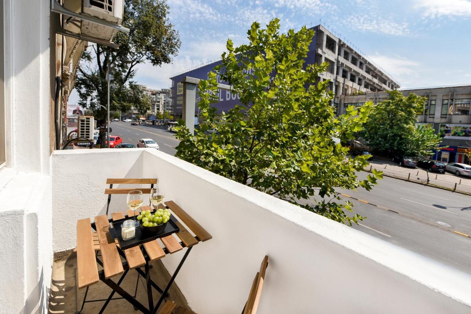 Ideal Home - Spacious & Modern Accommodation Near Unirii Square Bukarest Exterior foto